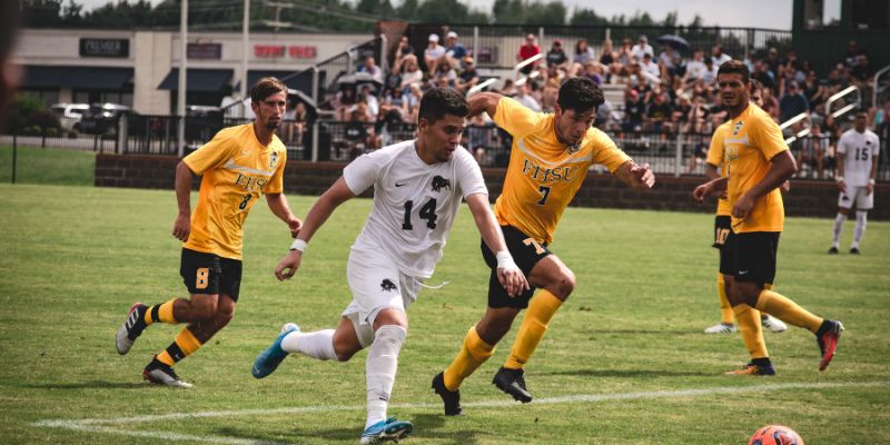 Tìm hiểu cơ bản về kèo chấp bóng đá